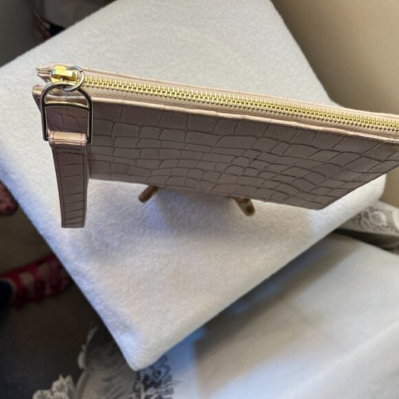Talbots Croco Embossed Leather Wristlet Clutch - Picture 5 of 14